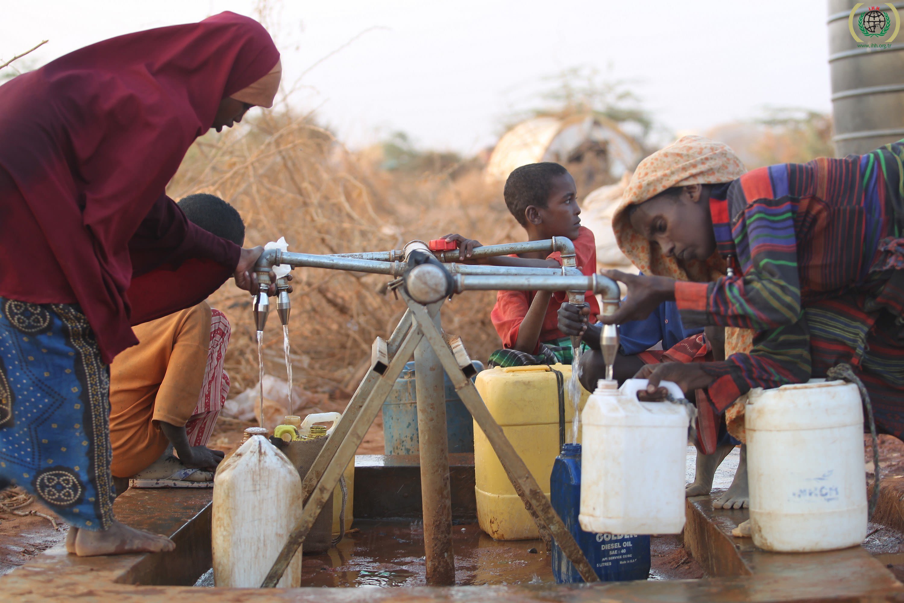 The 2011 drought in Somalia was the deadliest weather event since 2004, according to the World Weather Attribution partnership of which the Climate Centre is a member: the group used this photo for its 10th anniversary in 2024. (IHH) 